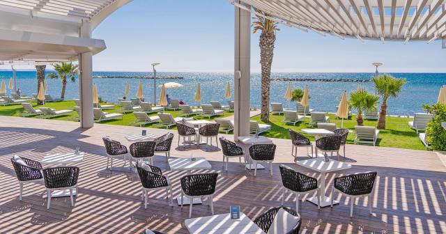 Radisson-Beach-Resort-BEACH-VIEW-02