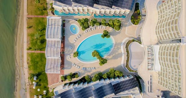 Radisson-Beach-Resort-OVERVIEW-03