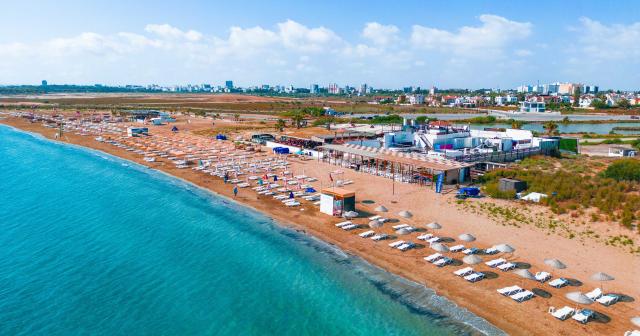 La-Terrazza-2025-Glapsides-Beach-in-Famagusta