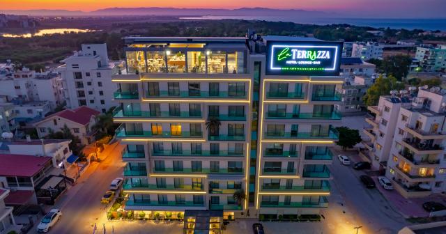 La-Terrazza-HOTEL-OVERVIEW-01