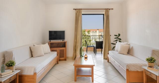 Century-Resort-ROOM-Family-One-Bedroom-Garden-View-2025-NEW-02