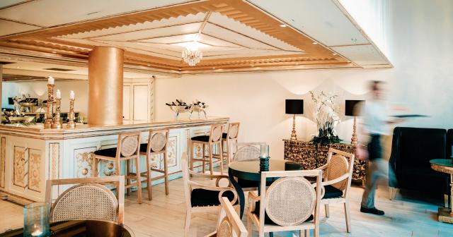 Mitsis-Selection-Laguna-BAR
