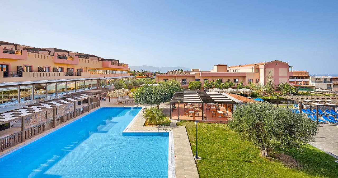 Vasia-Beach-Resort-2025-POOL-02