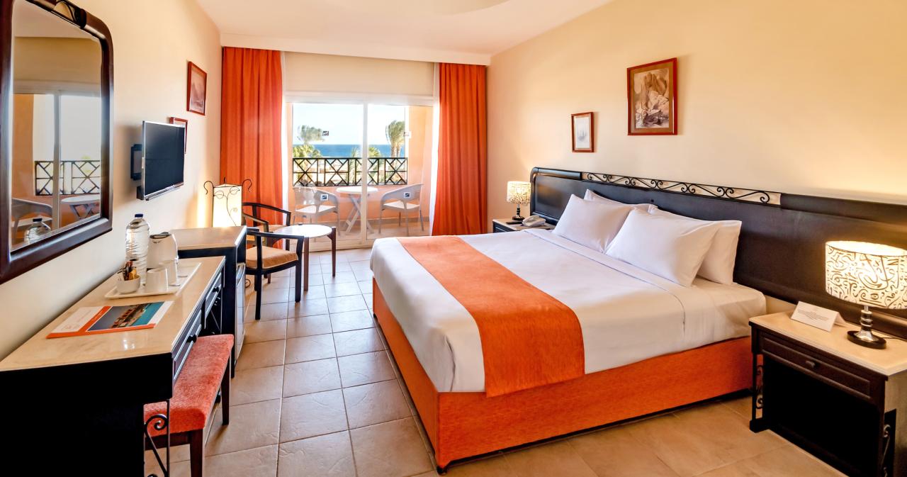 Wadi-Lahmy-Azur-Resort-STANDARD-ROOM-SEAVIEW-2025-01