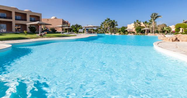 Wadi-Lahmy-Azur-Resort-POOL-2025-02
