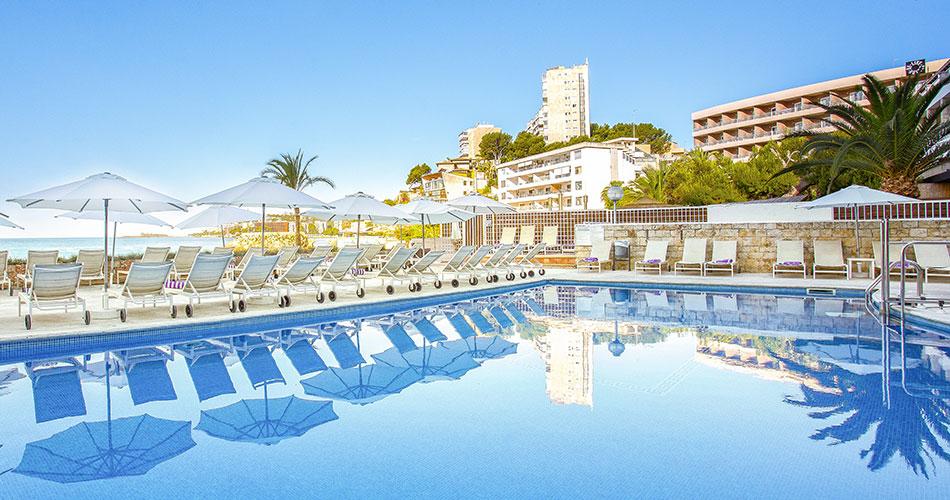 Be-Live-Marivent-RESTAURANT-POOL