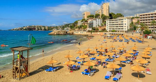 Be-Live-Marivent-BEACH-02