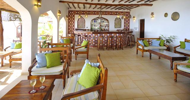 Sultan-Sands-Island-Resort-BAR