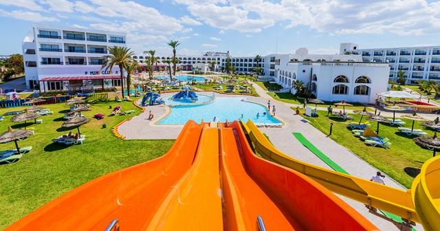 Le-Soleil-Bella-Vista-POOL-2023-NEW-02