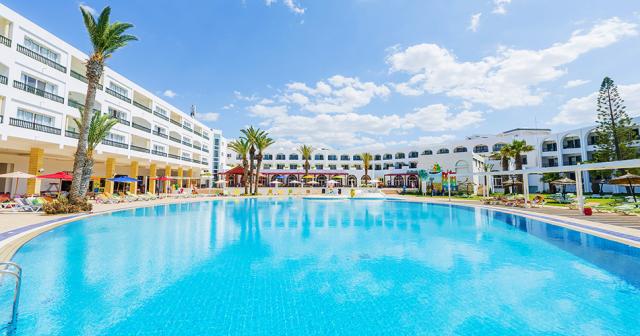 Le-Soleil-Bella-Vista-POOL-2023-NEW-03
