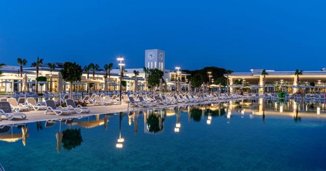 Swandor-Hotels-Resorts-Kemer-POOL-01