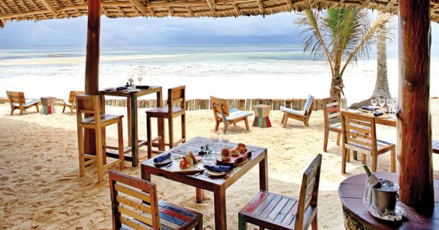 Bluebay-Beach-Resort-and-Spa-OUTSIDE-RESTAURANT