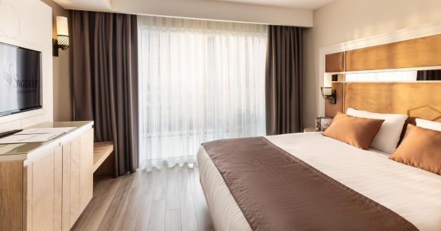 Swandor-Hotels-and-Resorts-Topkapi-Palace-DELUXE-FAMILY-ROOM-01