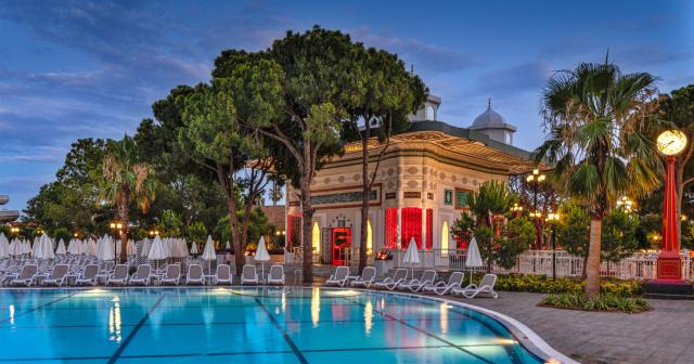 Swandor-Hotels-and-Resorts-Topkapi-Palace-POOL-03