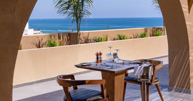 Minos-Ambassador-RESTAURANT-02