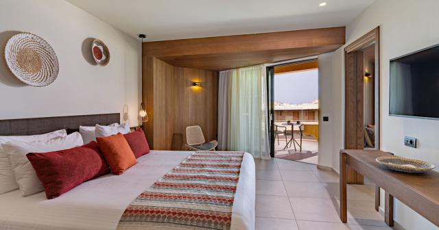 Minos-Ambassador-ROOM-01