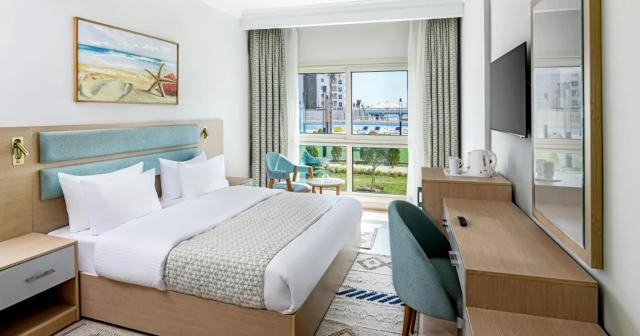 Azur-One-Eleven-ROOM