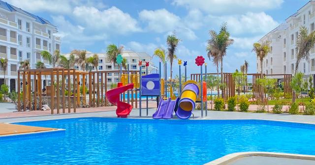 Azur-One-Eleven-WATERSLIDES