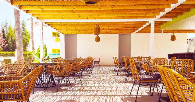 Toxotis-Apartments-OUTDOOR-RESTAURANT