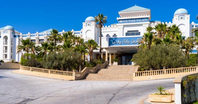 Barcelo-Concorde-Green-Park-Palace-ENTRANCE-2025