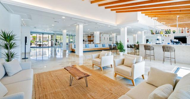 Ferrer-Lime-Isabel-LOBBY-01
