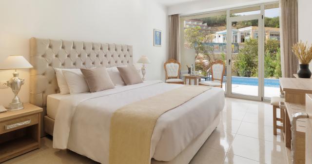 Mythos-Palace-ROOM-01