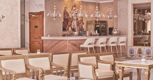 Mythos-Palce-NEW-2025-LOBBY-BAR-01