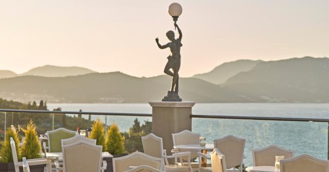 Mythos-Palce-NEW-2025-RESTAURANT-03