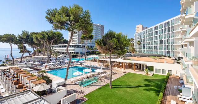 Melia-South-Beach-MAIN