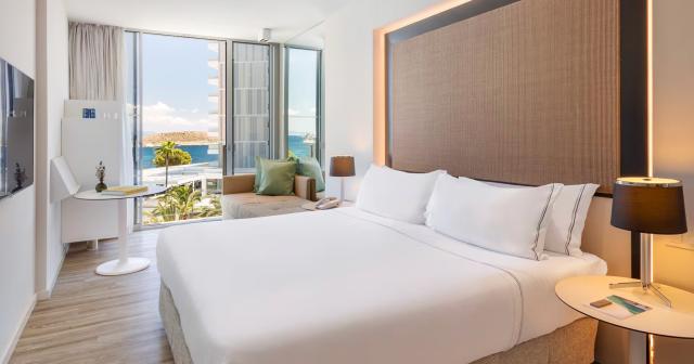 Melia-South-Beach-ROOM-01