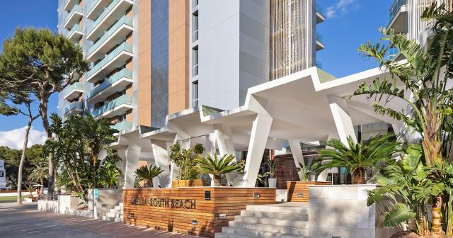 Melia-South-Beach-ENTRANCE