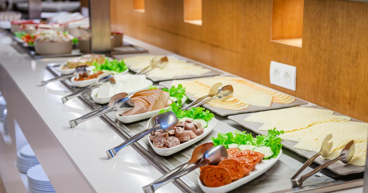 Welikehotel-Marfil-Playa-BUFFET