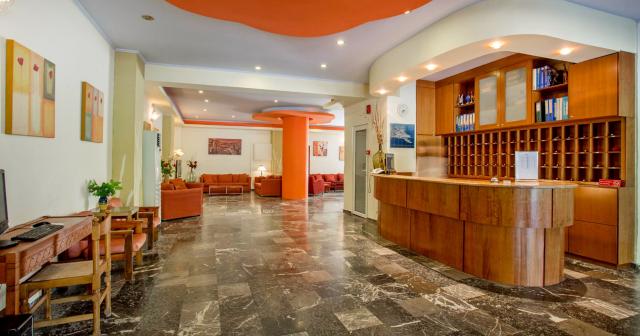 Popi-Star-LOBBY-02