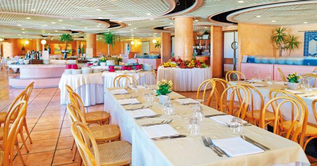 Sant-Elmo-Beach-RESTAURANT-01