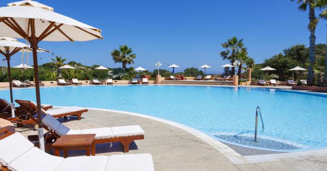 Sant-Elmo-Beach-POOL-02