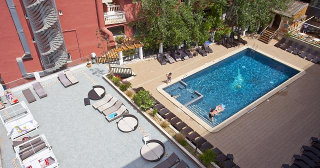 Ipanema-Beach-POOL-02