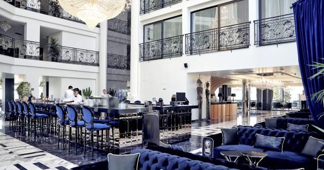 Luxury-Premium-Finese-BAR-01