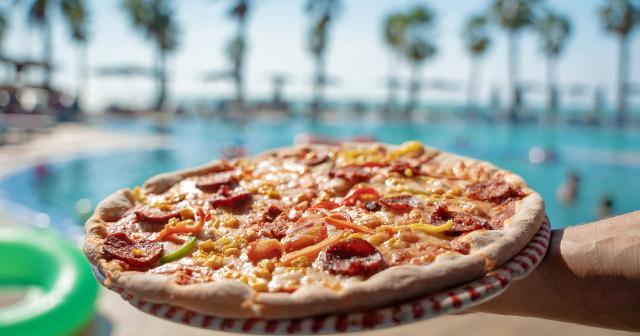 Prestige-Resort-PIZZA