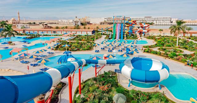 Sunrise-Alora-Resort-AQUAPARK-01