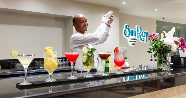Sunrise-Alora-Aquapark-Resort-2025-NEW-LOBBY-BAR