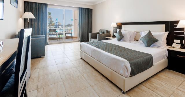 Sunrise-Alora-Aquapark-Resort-2025-NEW-SUPERIOR-ROOM