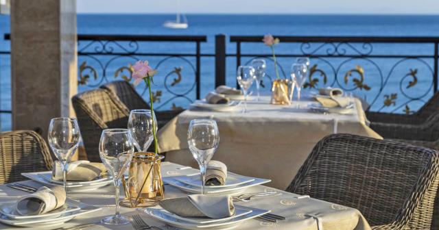 Onyx-Beach-Residence-RESTAURANT-02