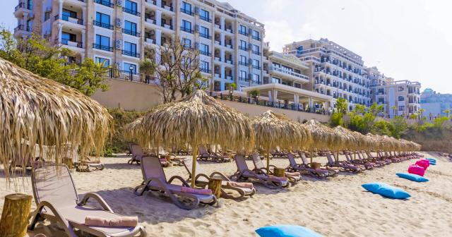 Onyx-Beach-Residence-BEACH