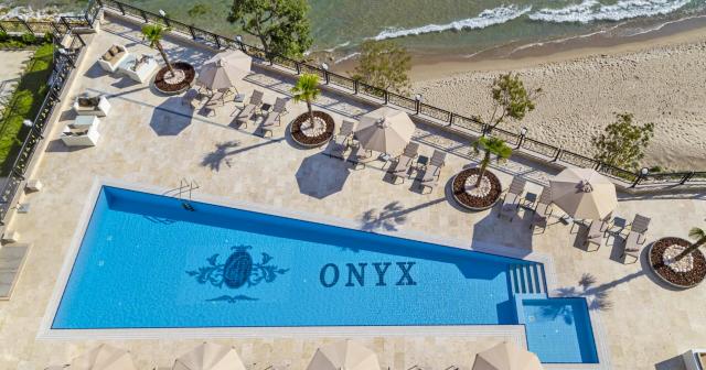 Onyx-Beach-Residence-POOL-01
