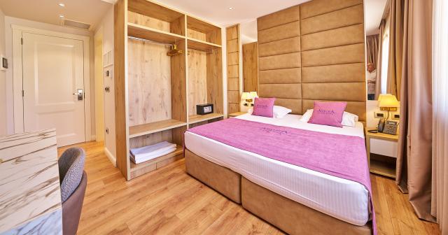 Amfora-Hotel-2025-ROOM-01