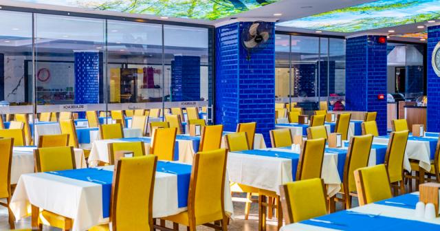 Relax-Beach-Hotel-RESTAURANT