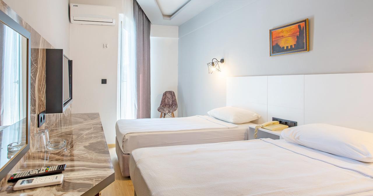Aslan-City-Hotel-ROOM-02