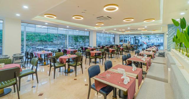 Q-Ella-Beach-Side-2025-New-RESTAURANT-01