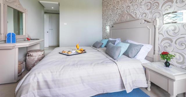 Houda-Yasmine-Marina-Spa-SUITE-ROOM-01