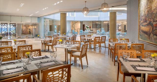 Hilton-Hurghada-Plaza-RESTAURANT-01